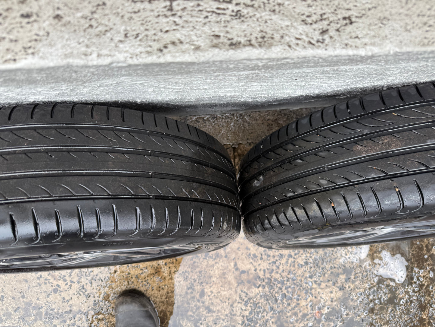 Hyundai i30 16” Alloy Wheels with Very Good Tyres