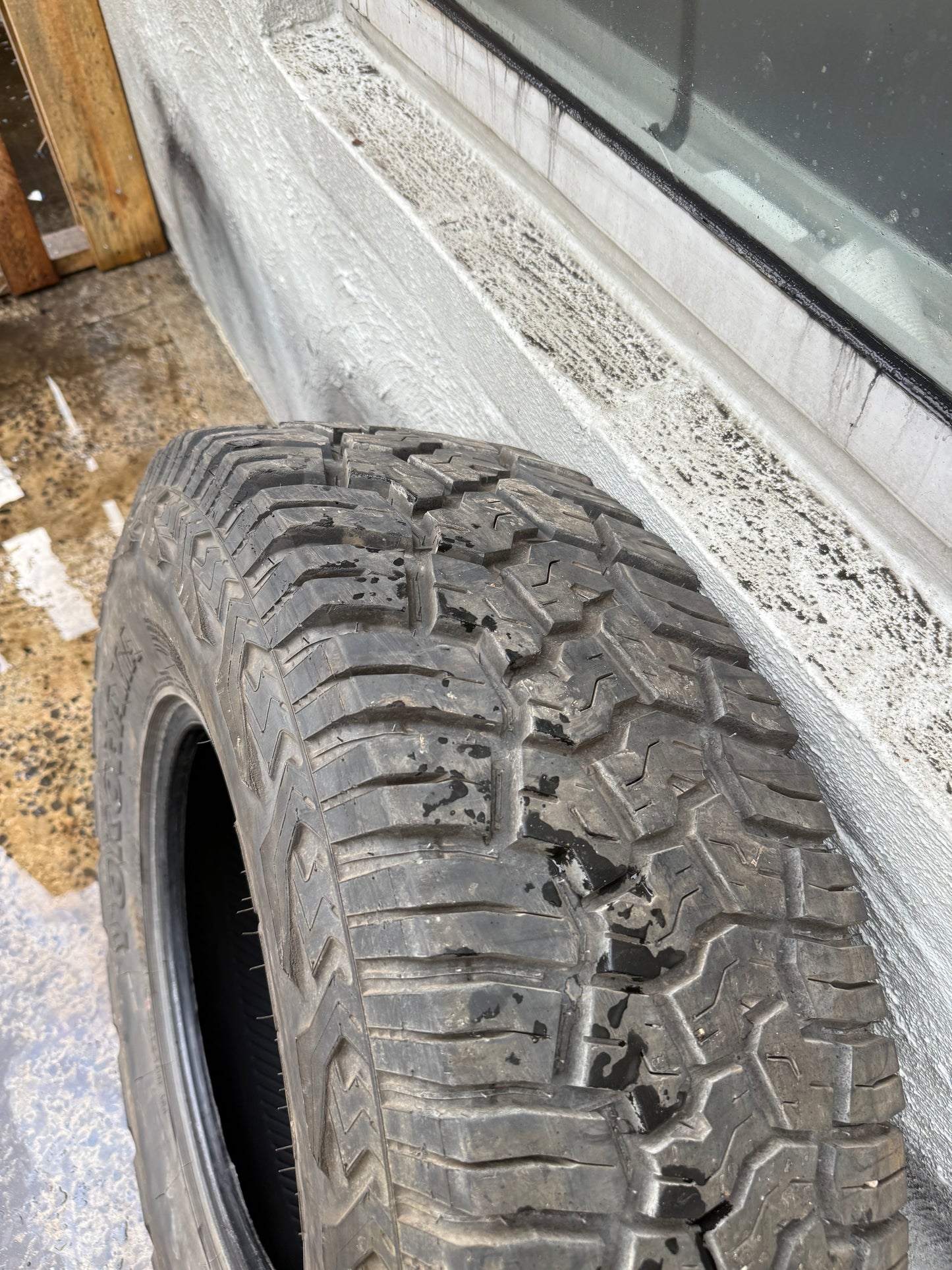 Yokohama Geolander X-AT 285/75R16 Tyre