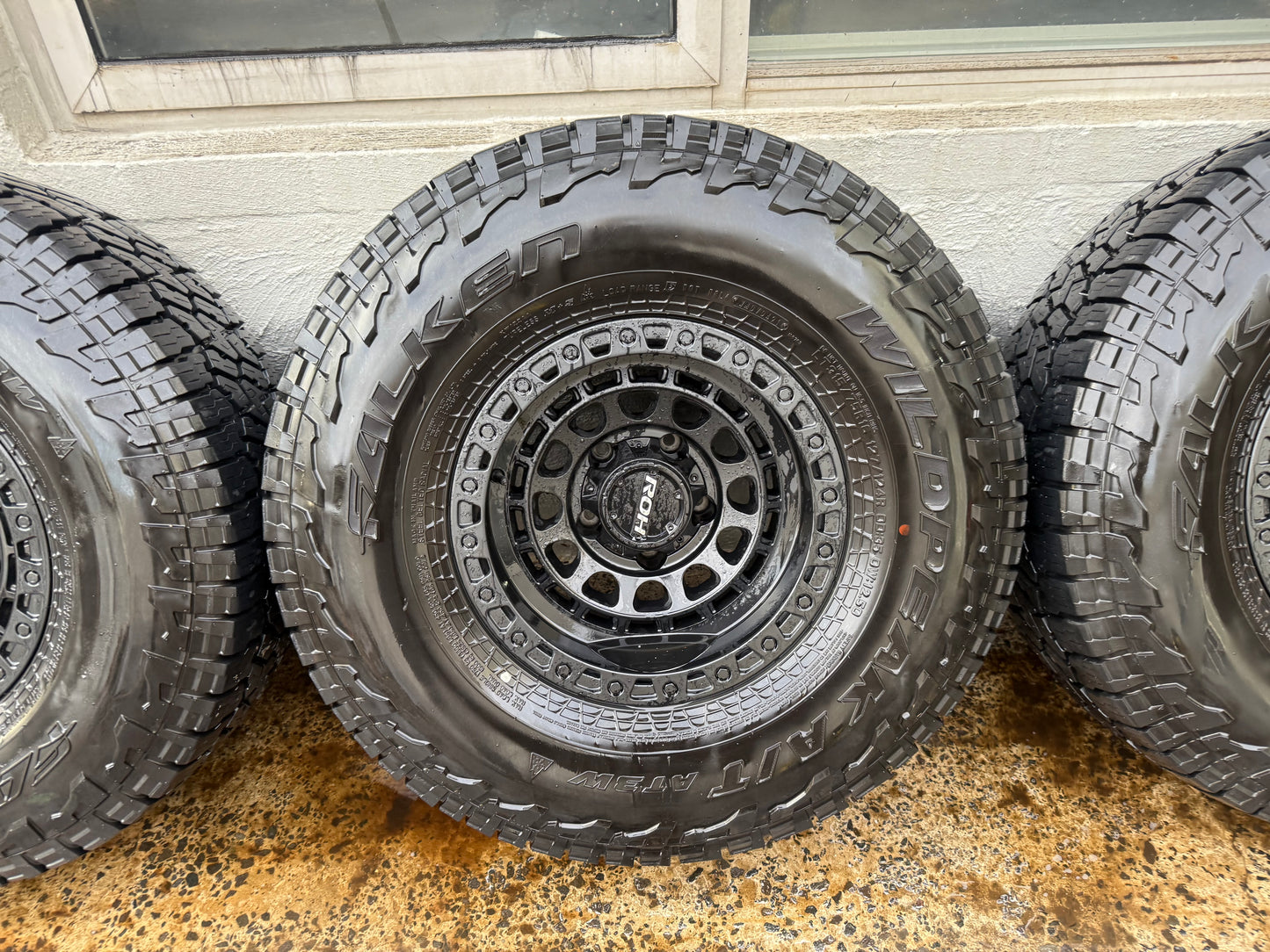 ROH Assault 16” Alloy Wheels with 35” Wildpeak A/T Tyres