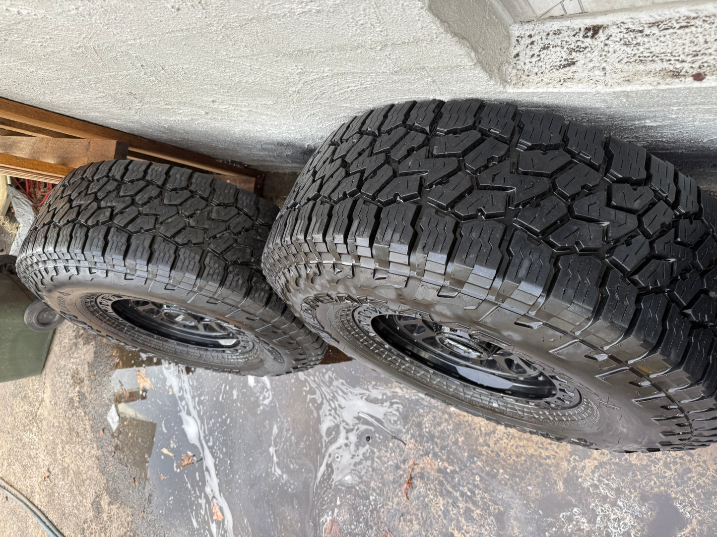 ROH Assault 16” Alloy Wheels with 35” Wildpeak A/T Tyres
