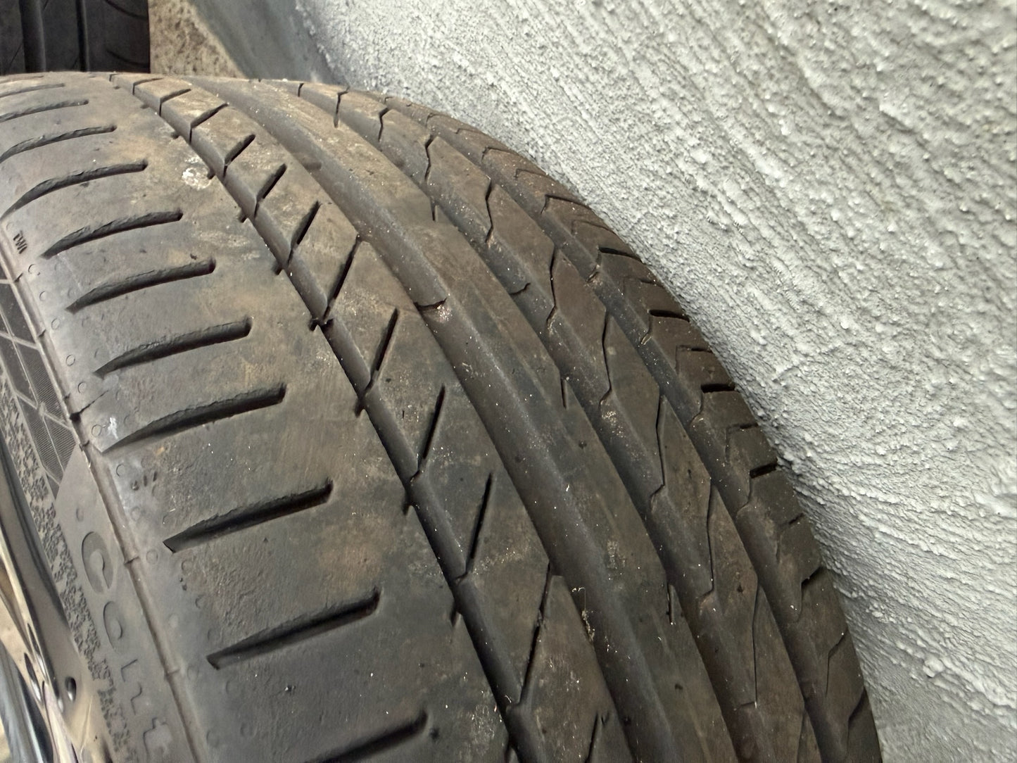 Mercedes Benz Black A-Class 18” Alloy Wheels with Tyres