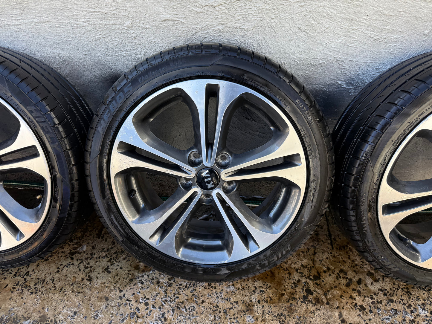 Kia Cerato 17” Alloy Wheels with Good Tyres Set of 5