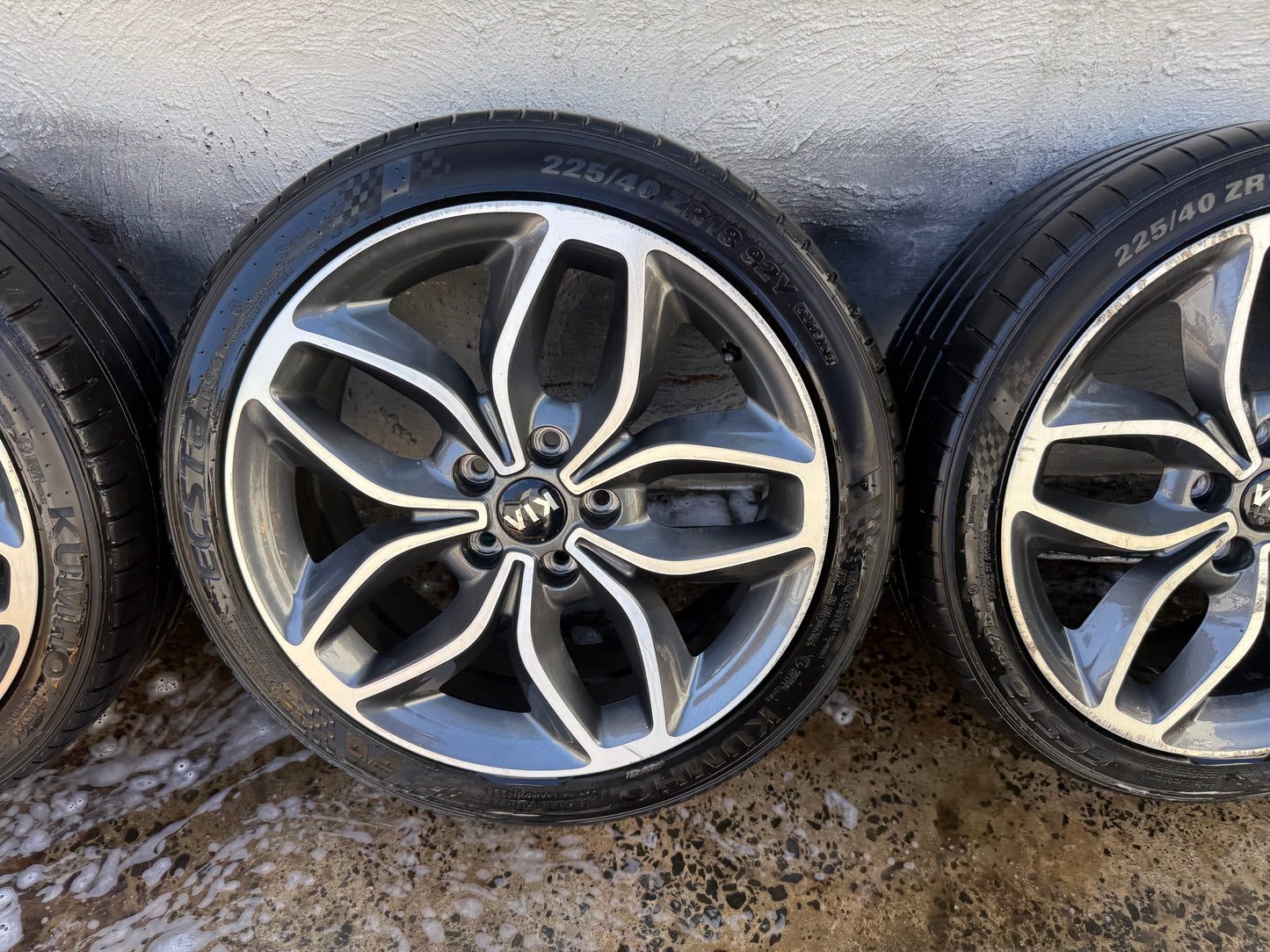 Kia Cerato/Forte 18” Alloy Wheels with Good Tyres Set of 5