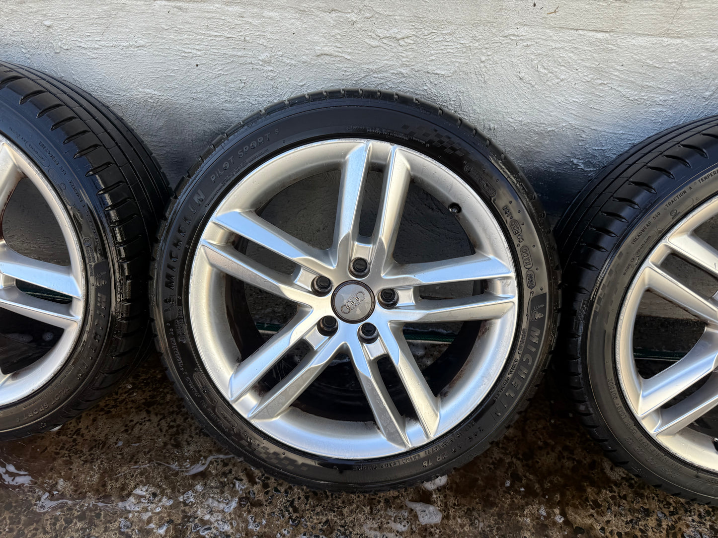Audi A3/A4 18” Alloy Wheels with Excellent Tyres