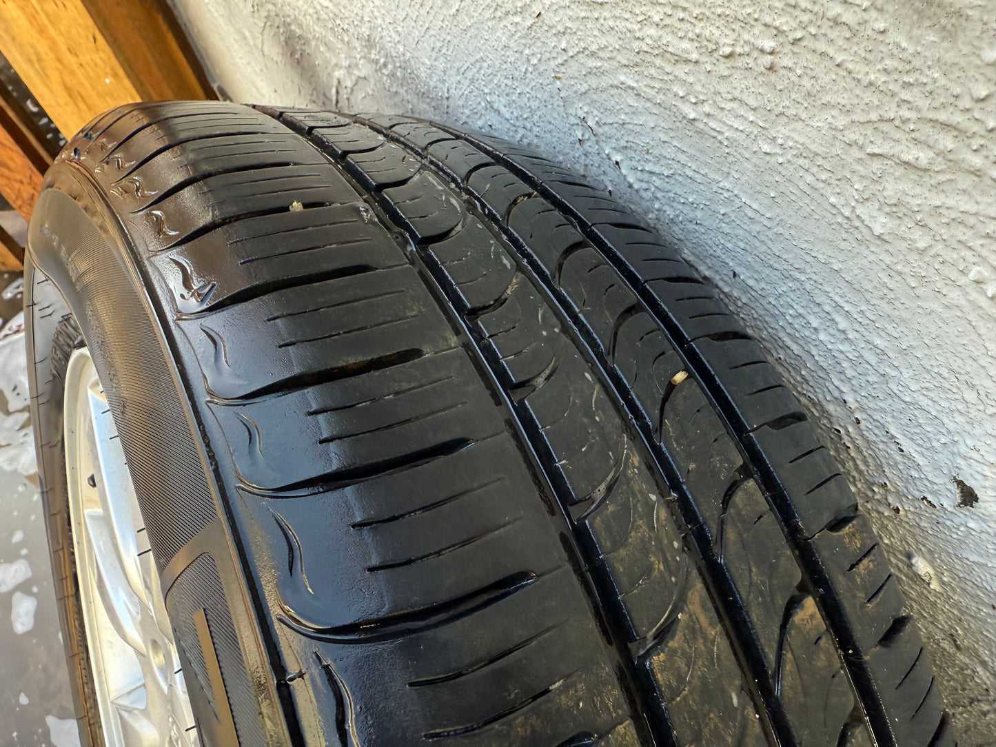Subaru Forester 16” Alloy Wheels with Good Tyres