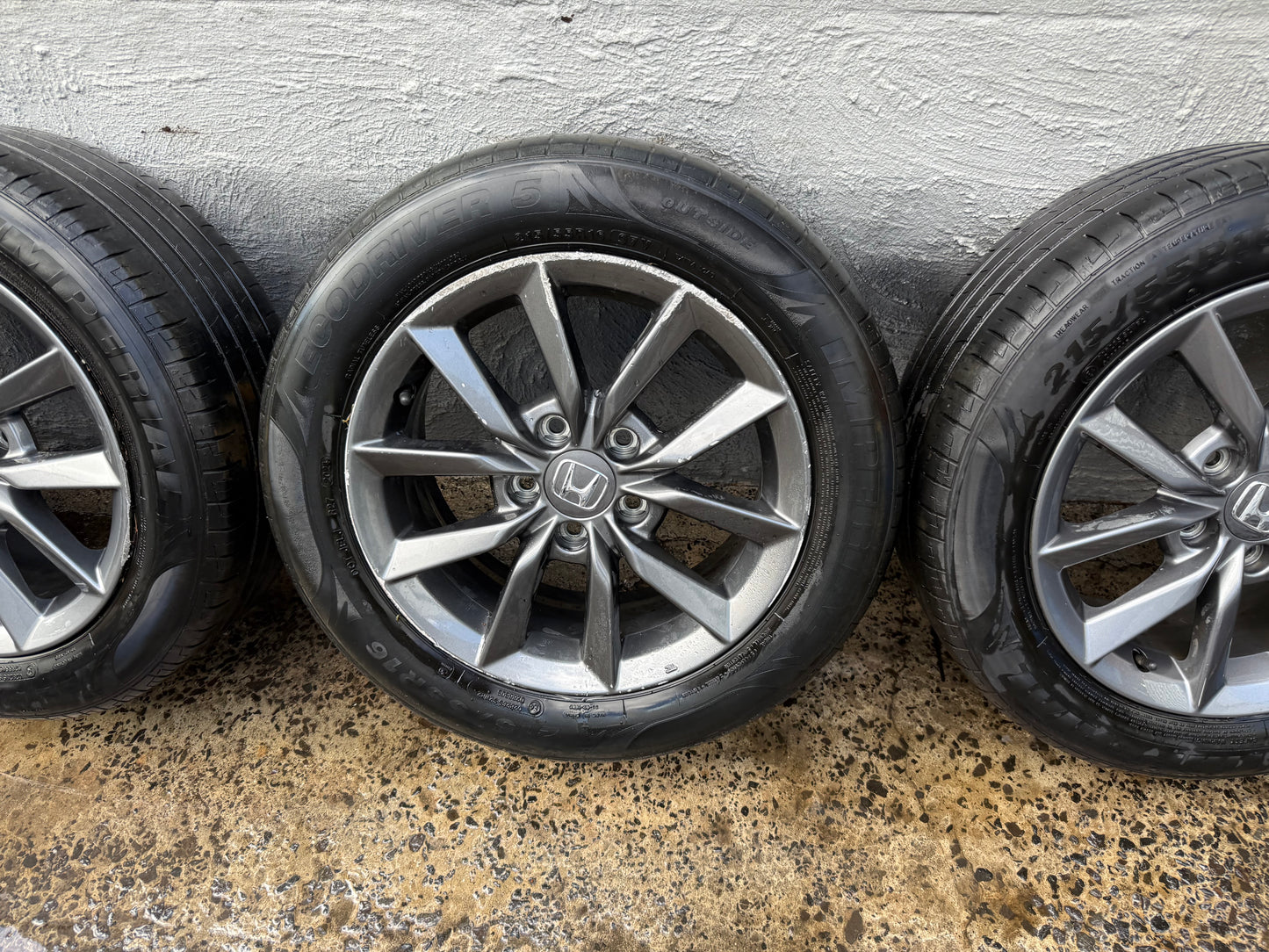 Honda Civic/Accord 16" Alloy Wheels with Good Tyres