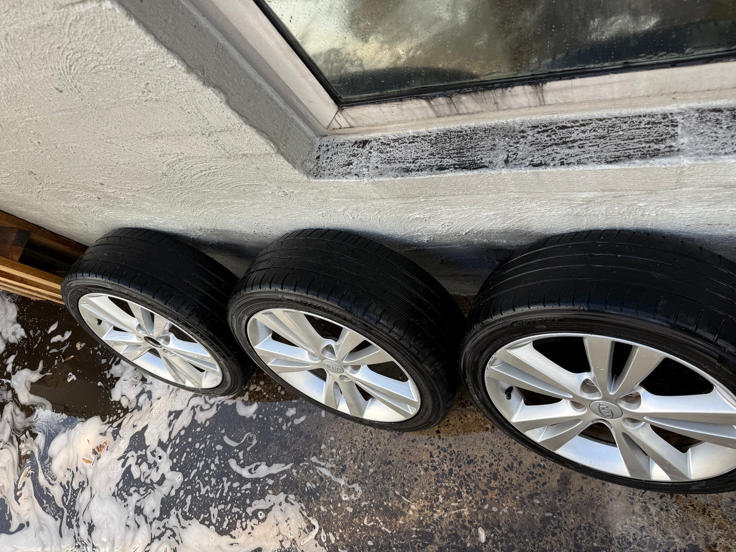 Kia Cerato 17” Alloy Wheels with Good Tyres Set of 5