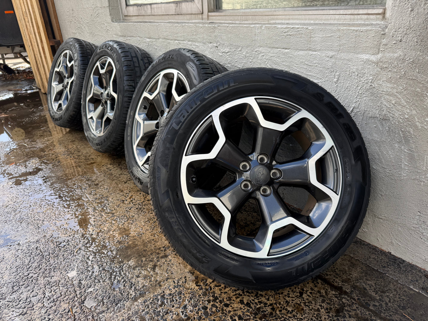 Subaru XV 17” Alloy Wheels with Excellent Tyres