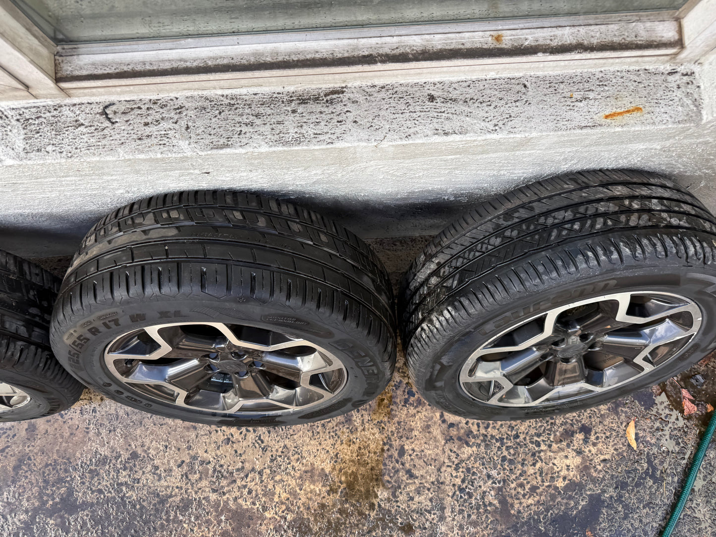 Subaru XV 17” Alloy Wheels with Excellent Tyres