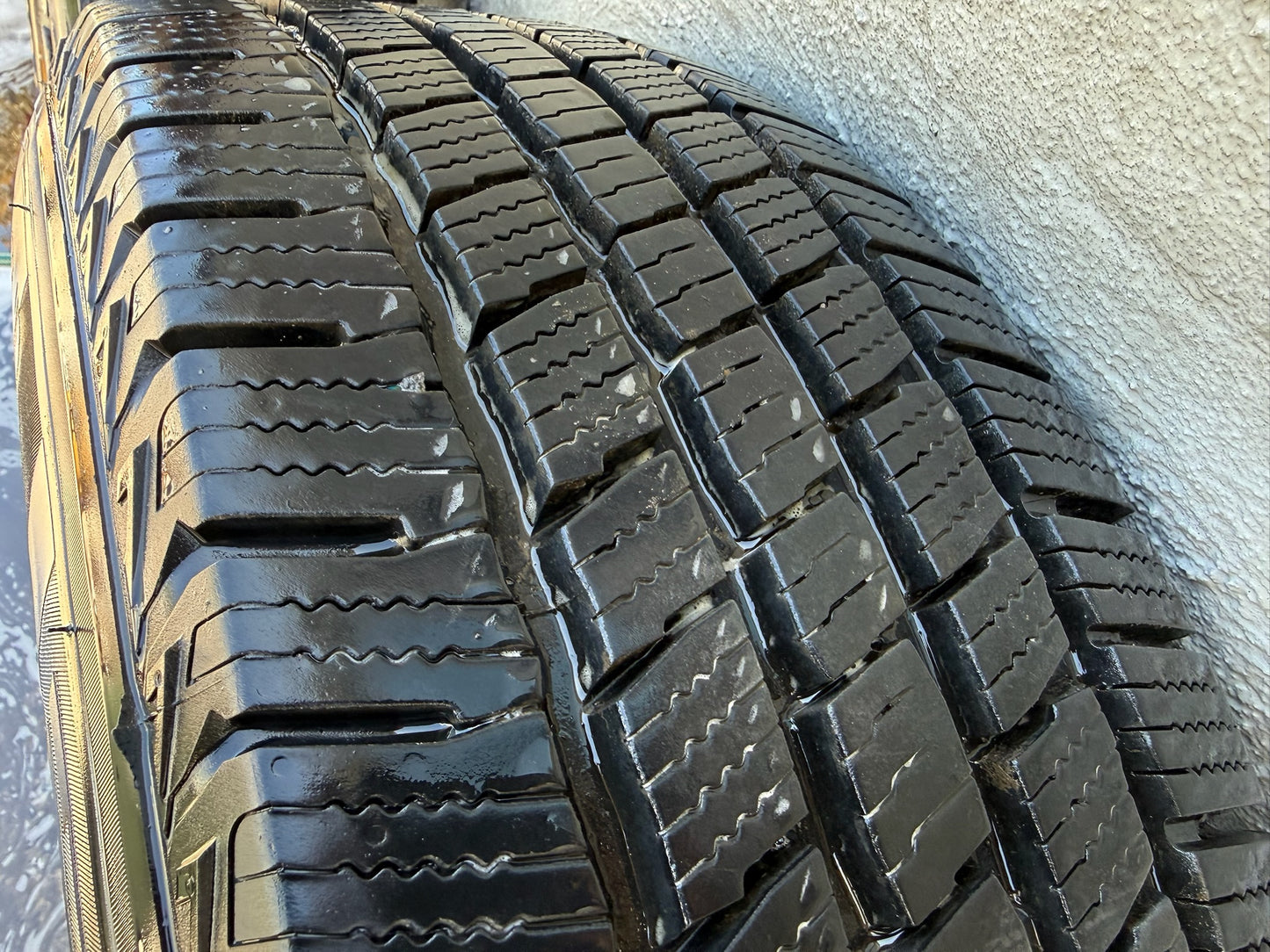 Mitsubishi Triton/Pajero 17” Alloy Wheels with Excellent Tyres