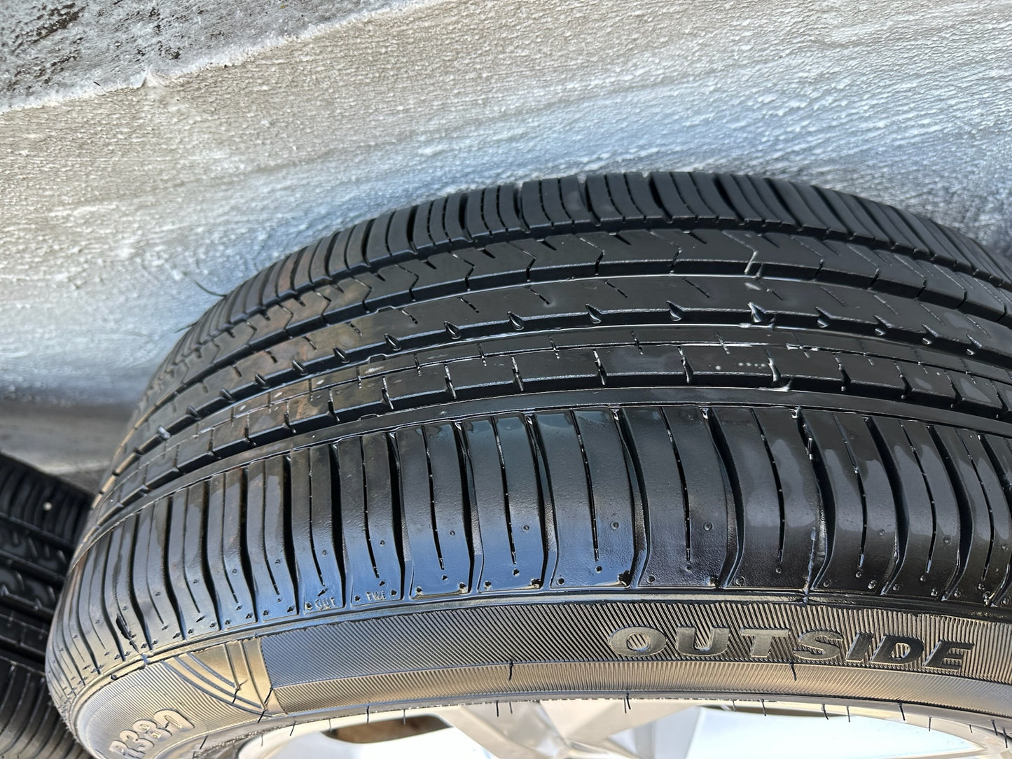 Audi Q5 18” Alloy Wheels with Excellent Tyres