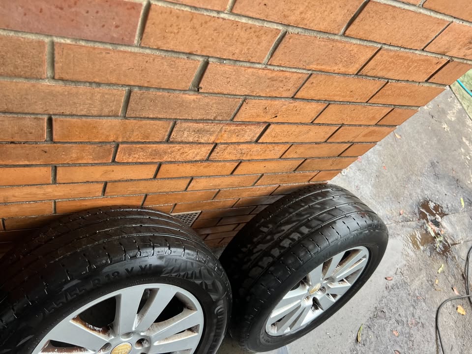 Subaru Tribeca 18" Alloy Wheels with Good Tyres