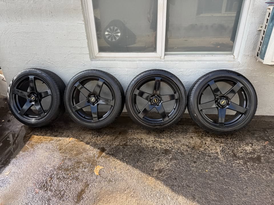 Simmons 20" Alloy Wheels with Good Tyres
