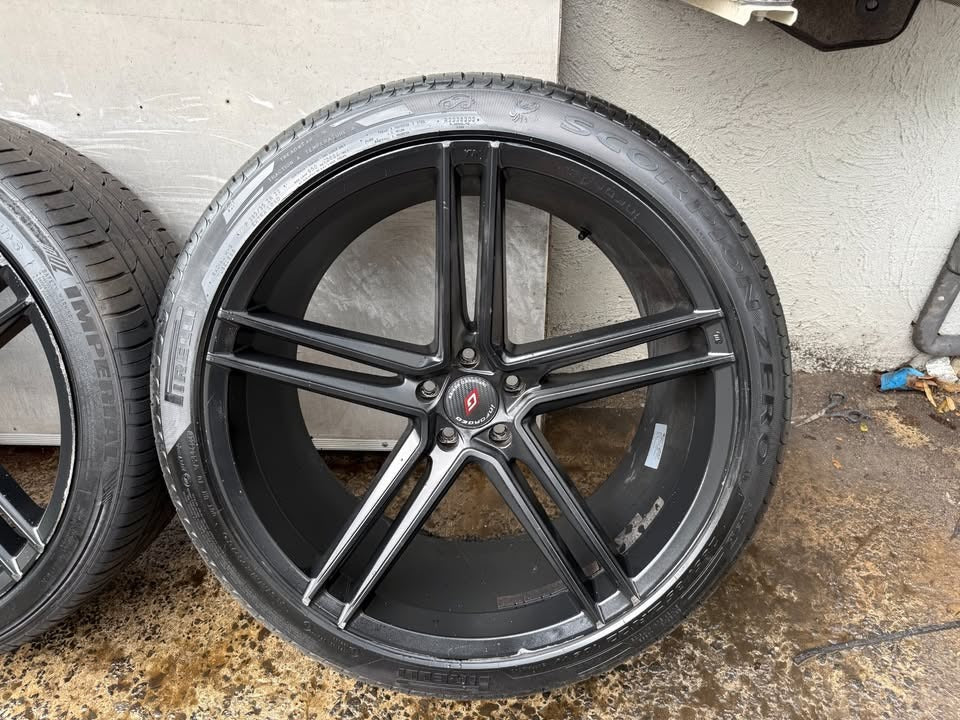 Inforged 22” Alloy Wheels with Good Tyres