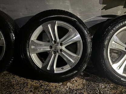 Toyota Kluger 19” Alloy Wheels with Michellin Tyres