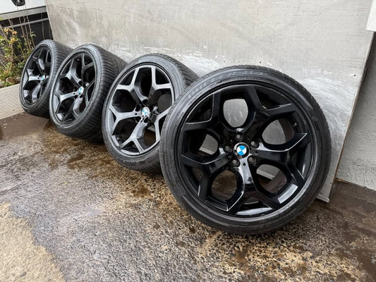 BMW X5 20” Staggered Alloy Wheels with Good Tyres