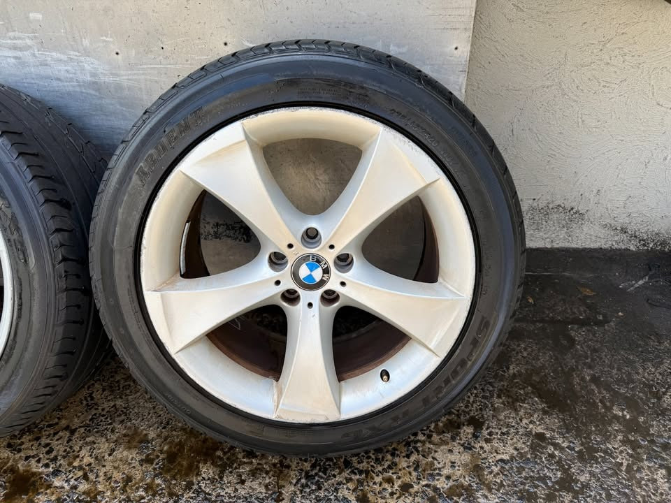BMW X5/X6 Staggered 20” Alloy Wheels with Tyres