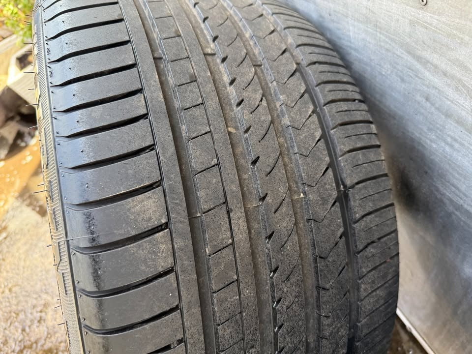 BMW X5/X6 Staggered 20” Alloy Wheels with Tyres