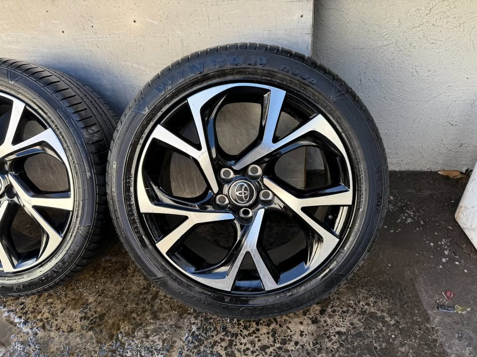Toyota CH-R 18" Alloy Wheels with Excellent Tyres