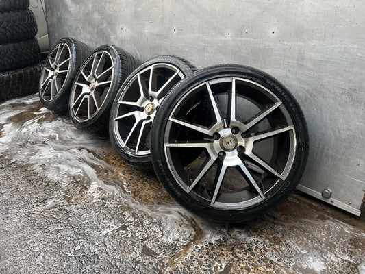 Rodney Jane 4 Stud 17” Alloy Wheels with Tyres
