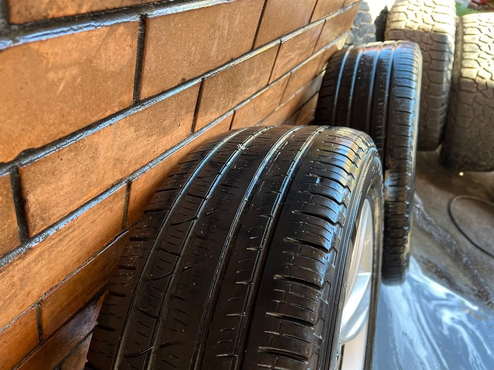 Peugeot 18” Alloy Wheels with Pirelli Tyres