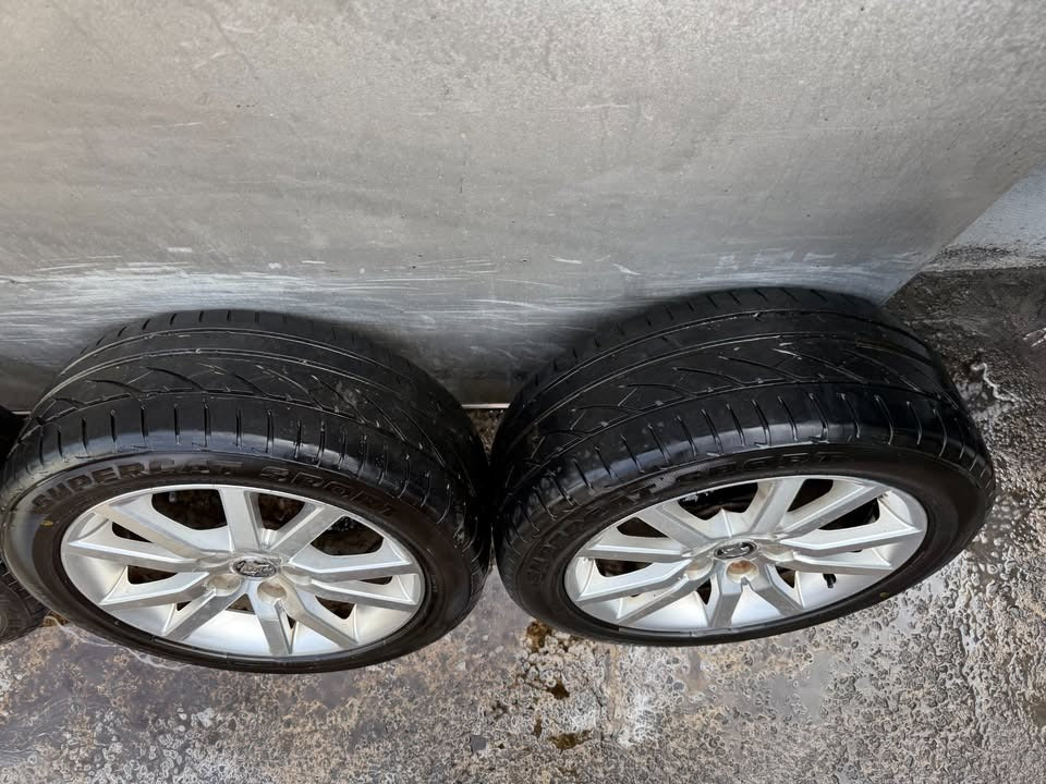 Holden Commodore VE 18” Alloy Wheels with Good Tyres