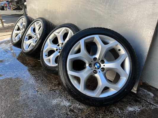 BMW X5 20” Staggered Alloy Wheels with Bridgestone Tyres