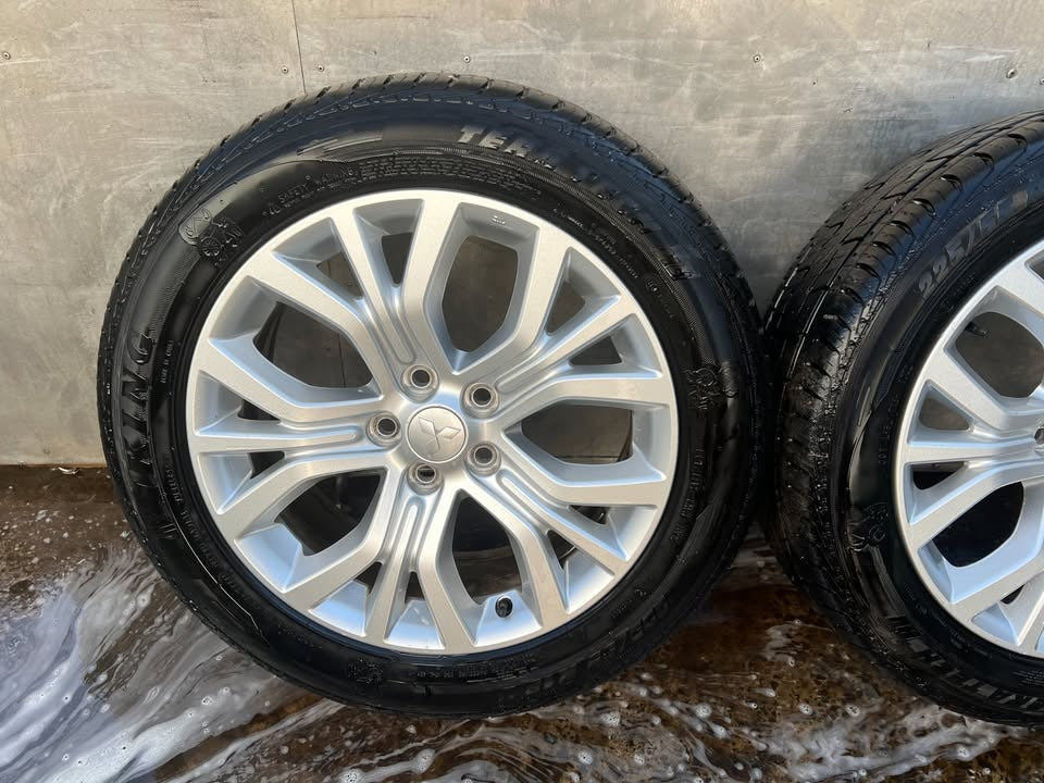 Mitsubishi ASX/Outlander 18” Alloy Wheels with Excellent Tyres