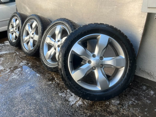 Jeep Cherokee 20” Alloy Wheels with Nitto Terra Grappler Tyres