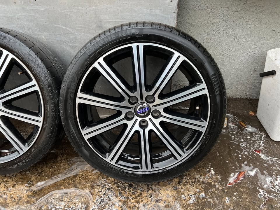 Volvo V60 S60 18" Alloy Wheels with Good Tyres
