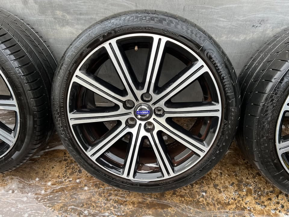 Volvo V60 S60 18" Alloy Wheels with Good Tyres
