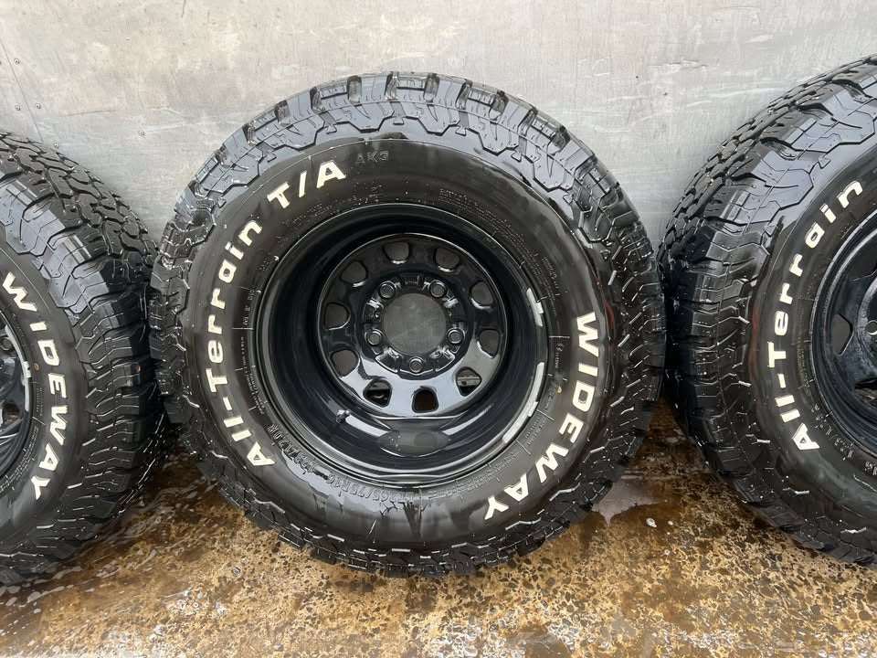 BF Goodrich A/T Tyres with 5 Stud Rims