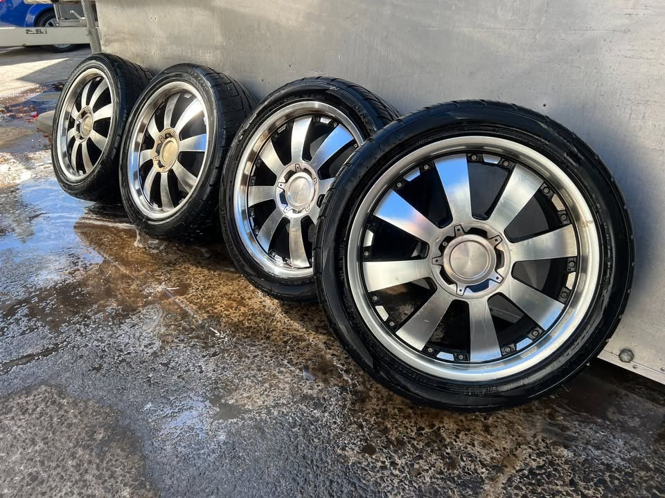 20” Multi Spoke Alloy Wheels with Good Tyres