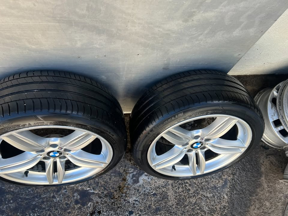 BMW M Sport Staggered 19” Alloy Wheels with Tyres