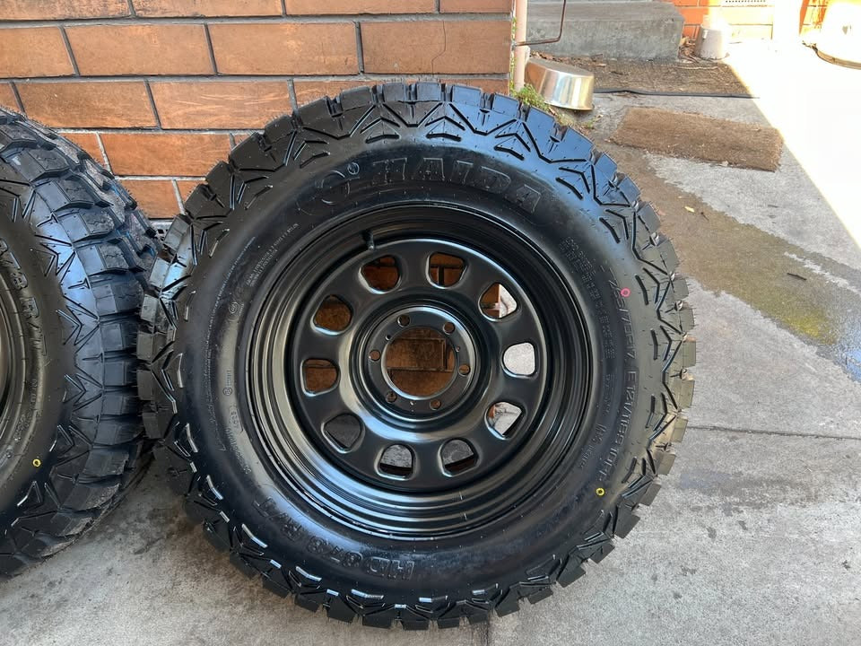 32 Inch Rugged Terrain Tyres on 6 Stud Rims New