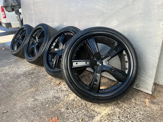 20” Black Alloy Wheels with Good Tyres