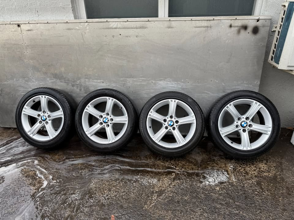 BMW 3 Series 17" Alloy Wheels with Good Tyres