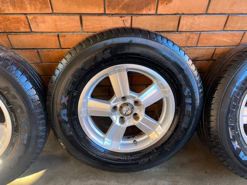 CSA 16" Alloy Wheels with Good Tyres