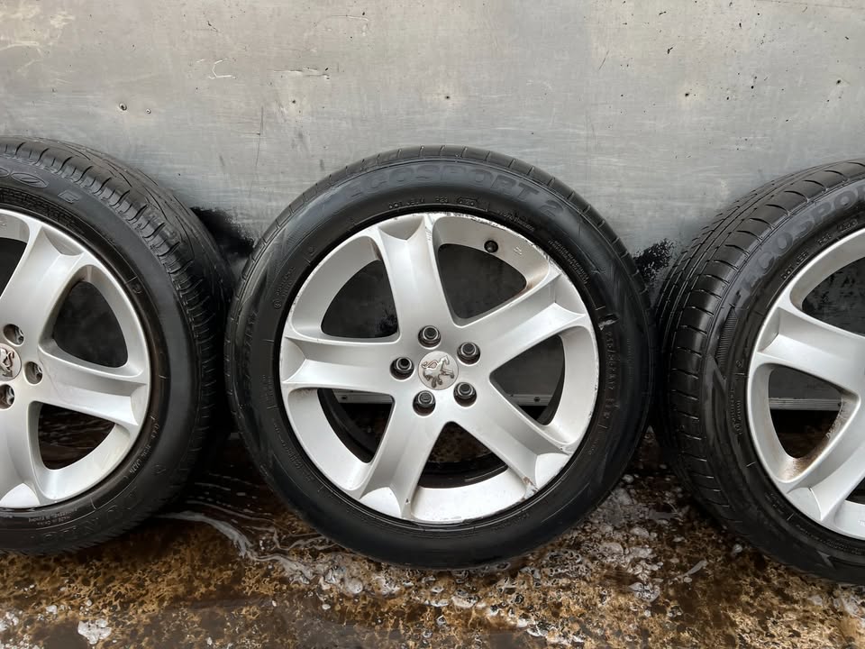 Peugeot 17" Alloy Wheels with Tyres Set of 5
