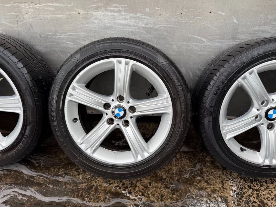 BMW 3 Series 17" Alloy Wheels with Good Tyres