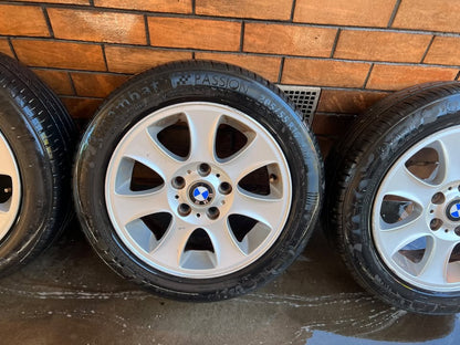 BMW 16" Alloy Wheels with Excellent Tyres