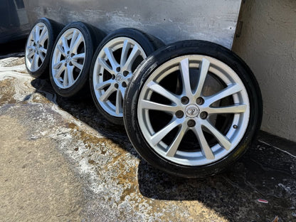 Lexus 18” Alloy Wheels with Tyres