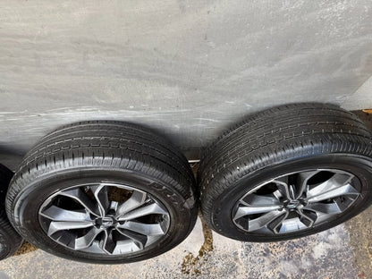 Honda CRV 18" Alloy Wheels with Excellent Tyres