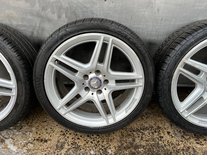 Mercedes Benz AMG C63 18" Alloy Wheels with Excellent Tyres