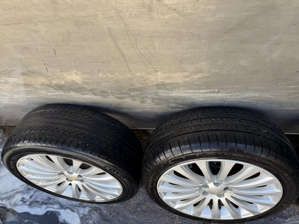 Subaru 18" Alloy Wheels with Good Tyres