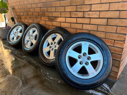 Mitsubishi Outlander 16" Alloy Wheels with Good Tyres