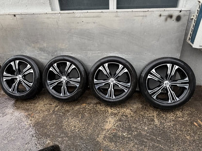Volvo XC40/XC60 19" Alloy Wheels with Good Tyres