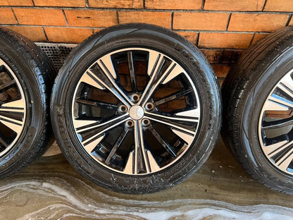 Mitsubishi Outlander 18" Alloy Wheels with Good Tyres