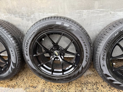 BBS 17" Alloy Wheels with Excellent Tyres
