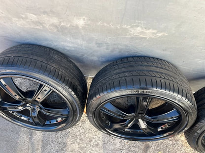 20” Black Alloy Wheels with Good Tyres